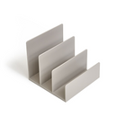 Trieur à courrier en plastique à 3 fentes TRU RED, gris-Il mesure 6,3 L. x 6,3 l x 5,5 H (po) et a trois fentes.