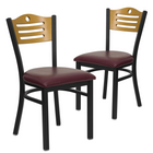 Chaise de restaurant HERCULES en métal noir avec dossier à lattes - dossier en bois naturel et siège en vinyle bourgogne-Conception de dossier à lattes en bois naturel