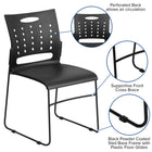 Flash Furniture – Chaise traîneau série HERCULES empilable avec ouverture d’aération, capacité de 881 lb, noir (RUT2BK)-La poignée de transport découpée facilite le mouvement
