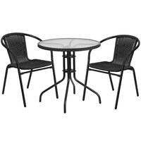 Table ronde en verre et en métal 28 po avec bordure en rotin noir et 2 chaises empilables en rotin noir (TLH-087RD-037BK2-GG)-Ensemble de table et chaises